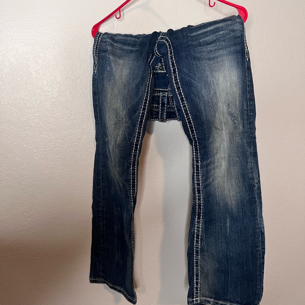 Rock Revival, Size 30